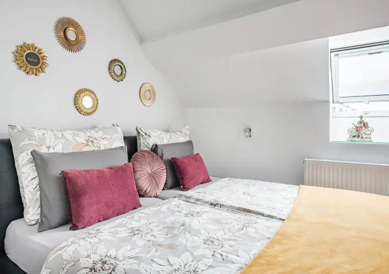 Blissful Loft Tivoli Appartement Ljubljana Buitenkant foto